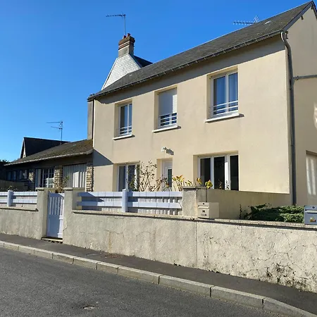 La Maison Du Lavoir Port-en-Bessin-Huppain