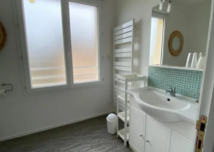 La Maison Du Lavoir Port-en-Bessin-Huppain